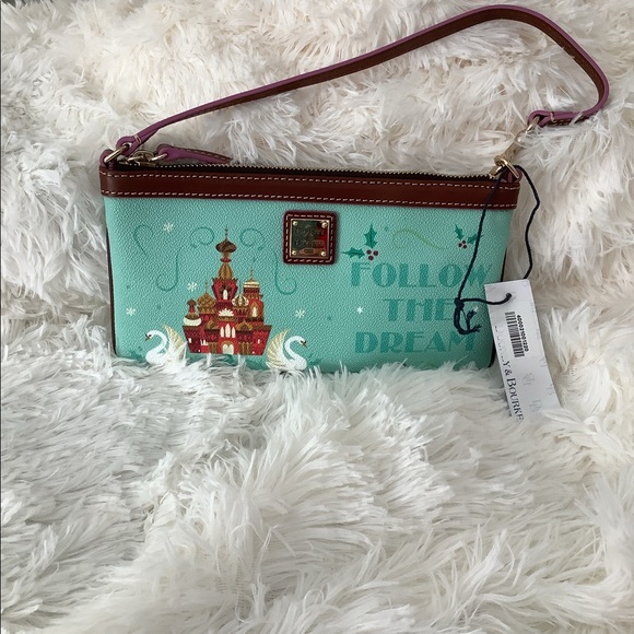 Dooney and Bourke Disney wristlet - Picture 2 of 6